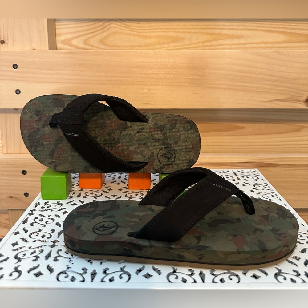 Kids Camo Volcom Flip-flops
